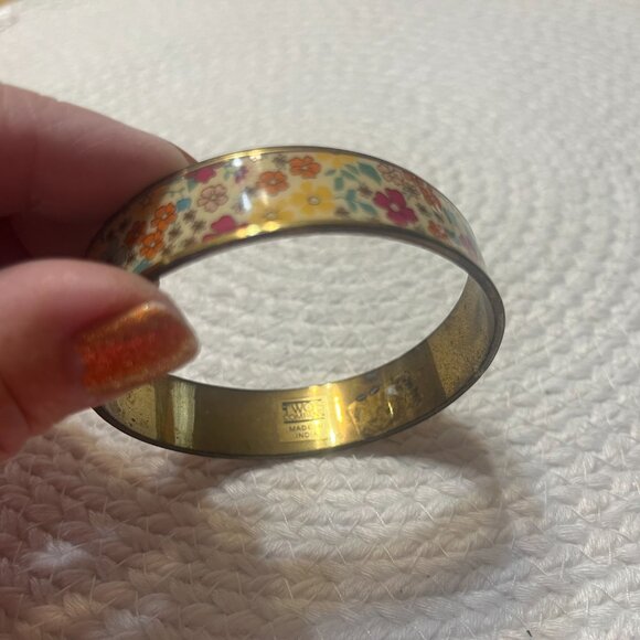Beautiful ANTIQUE WILDFLOWERS on GOLD Bangle Bracelet (Two's Company India) 799D - Picture 2 of 3